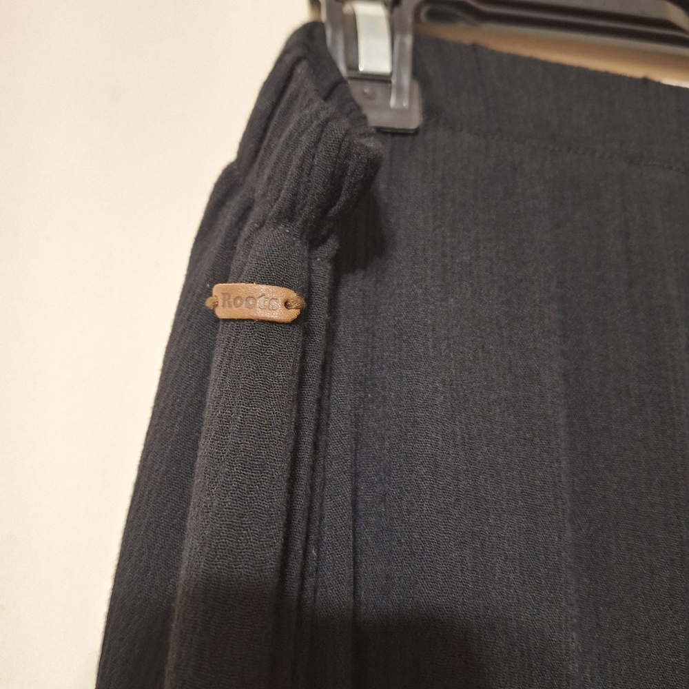 Roots Canada Black Rayon Maxi Skirt L Quiet Luxury Boho Festival Long Eyelet Hem - Picture 3 of 12